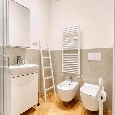 Апартаменты Joivy Renovated Flat By Piazza Leonardo Da Vinci *
