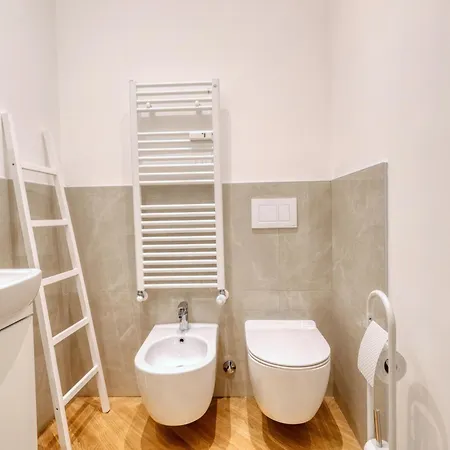 Joivy Renovated Flat By Piazza Leonardo Da Vinci *