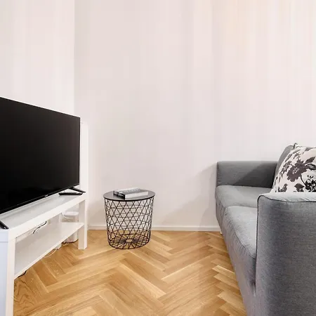 Joivy Renovated Flat By Piazza Leonardo Da Vinci Lejlighed *